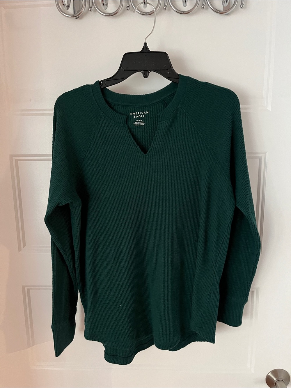 American Eagle Outfitters Women's Forest Green V-Notch Waffle Knit Sweater